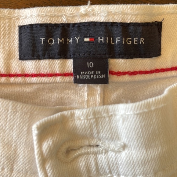 NWT White Denim Hilfiger Shorts - Picture 4 of 4